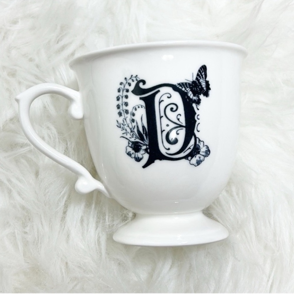 Anthropologie retired monogrammed D butterfly mug